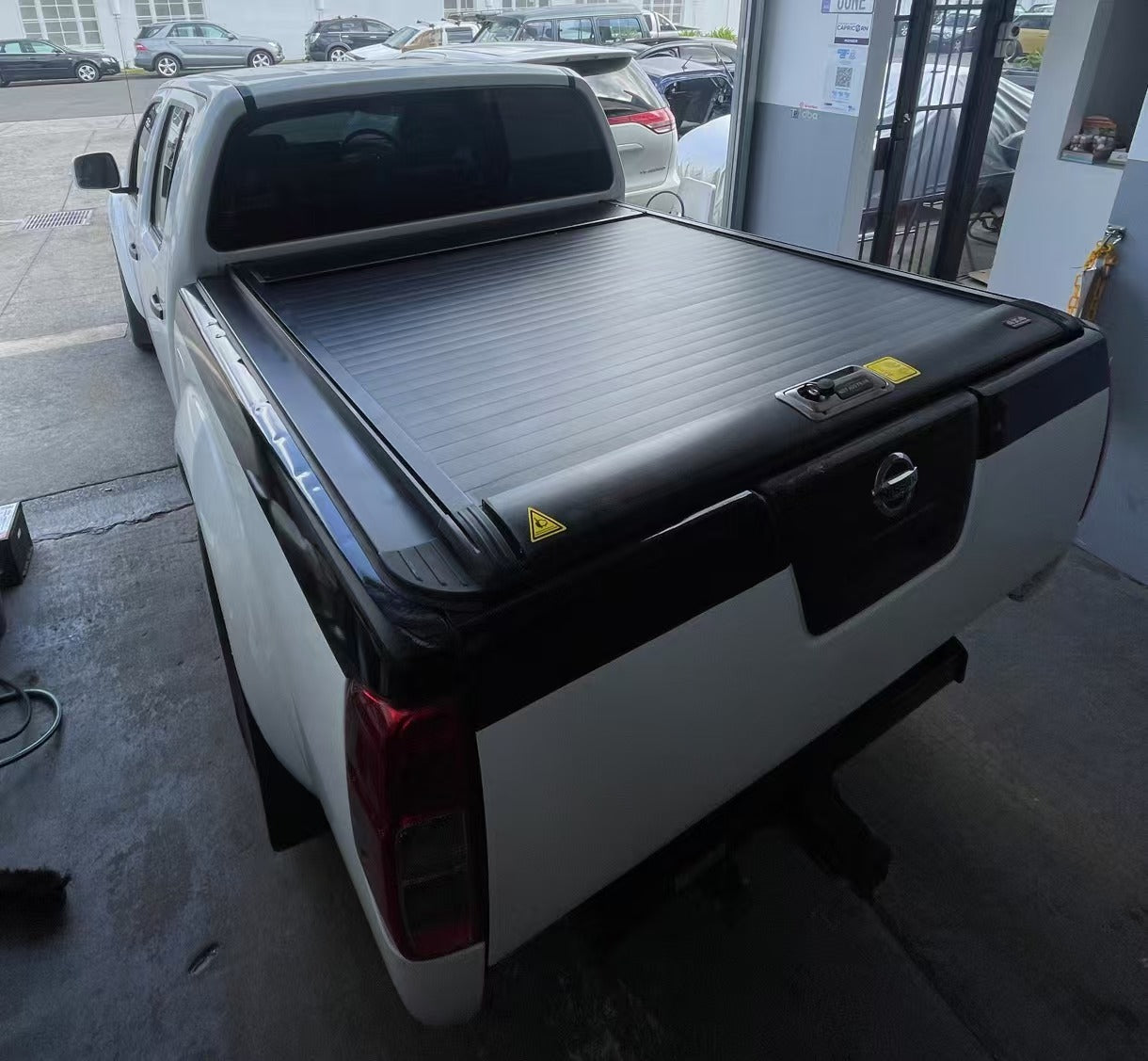 Manual Roller Shutter for Nissan Navara (2016-2024)