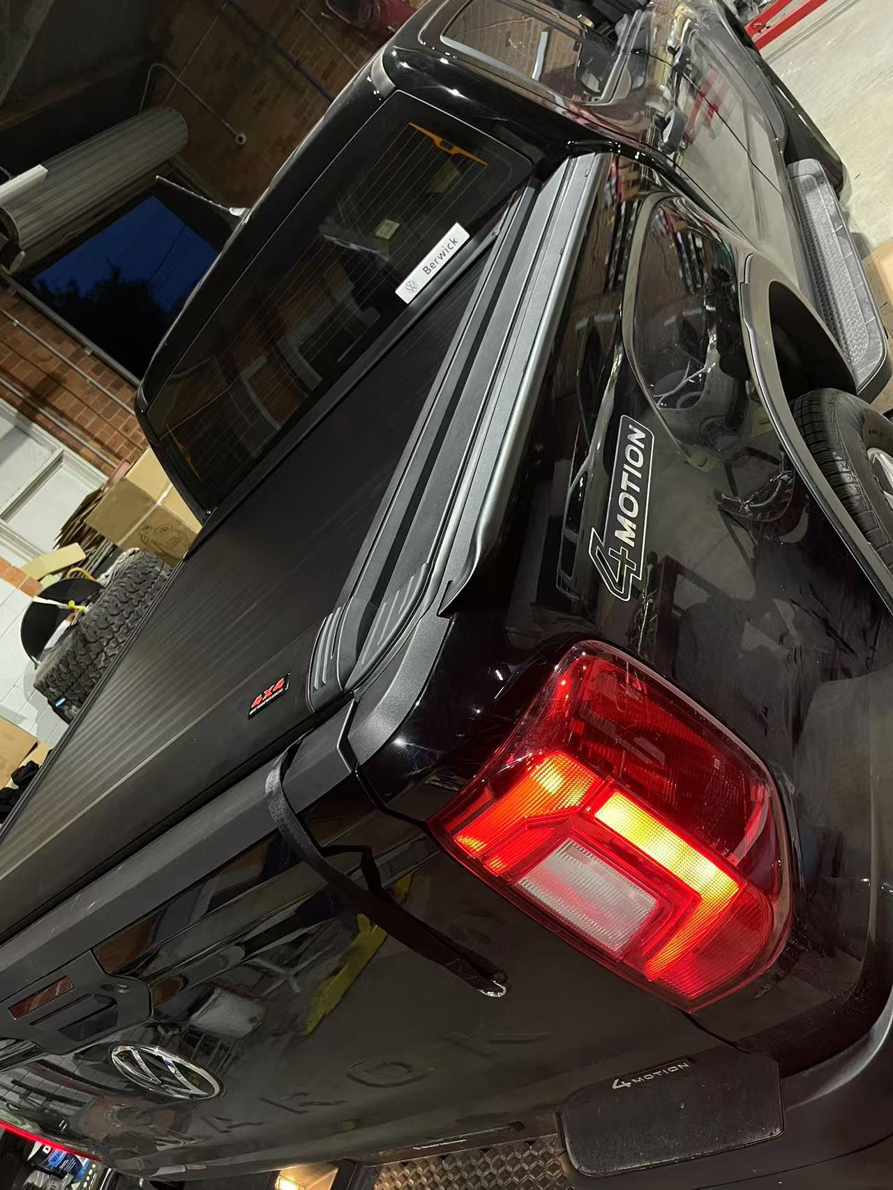 Electric Roller Shutter For Volkswagen Amarok (2016-2025)