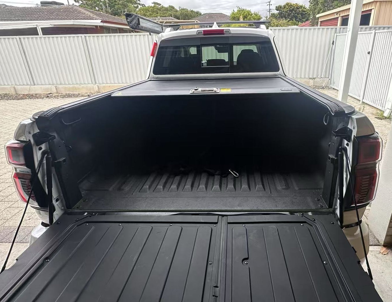 Manual Roller Cover for GWM Alpha 2024+