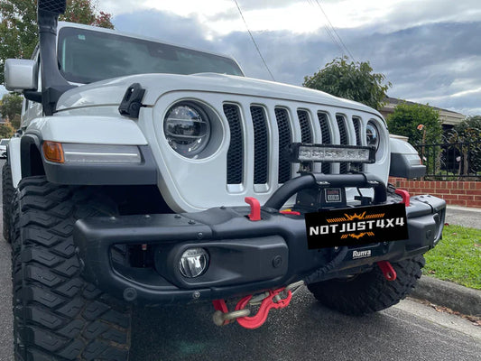 Off-Roading 101: Choosing the Right 4x4 Accessories for Beginners